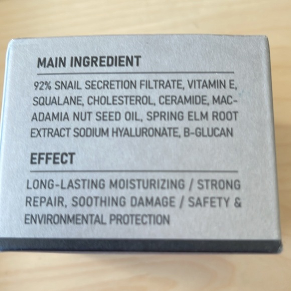 Snail mucin moisturizer - Picture 5 of 5